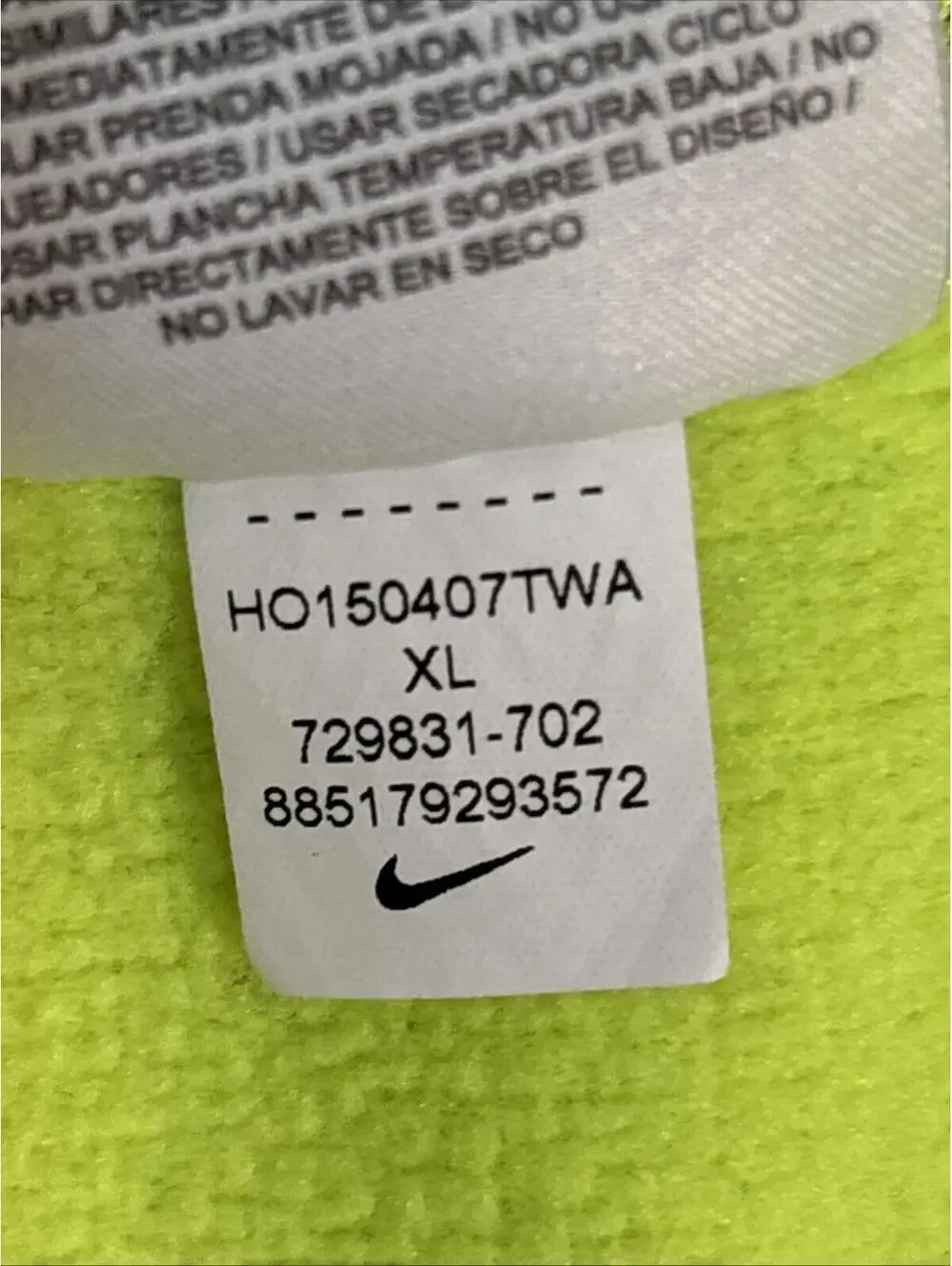 Nike Therma-FIT camo logo Hoodie XL Chest 42” Length 24”
